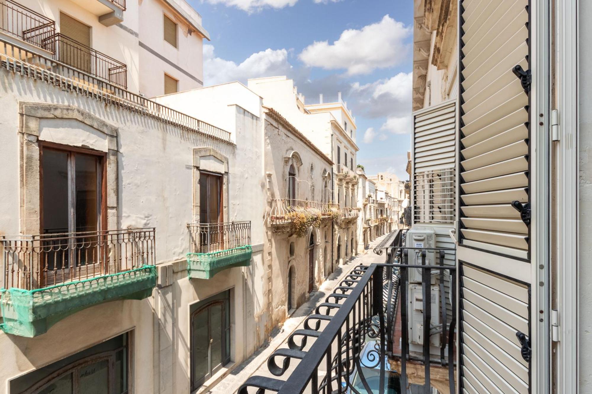 Fronte Mare Apartments & City Views Syrakusa Rum bild